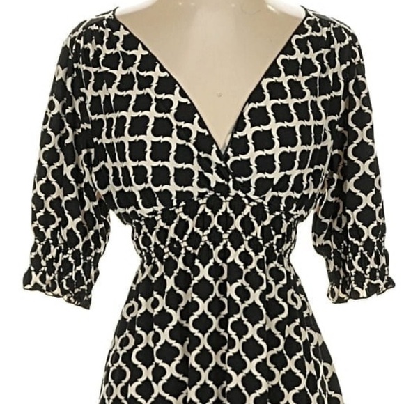 Studio M Chic Black and White Patterned top - Picture 2 of 6
